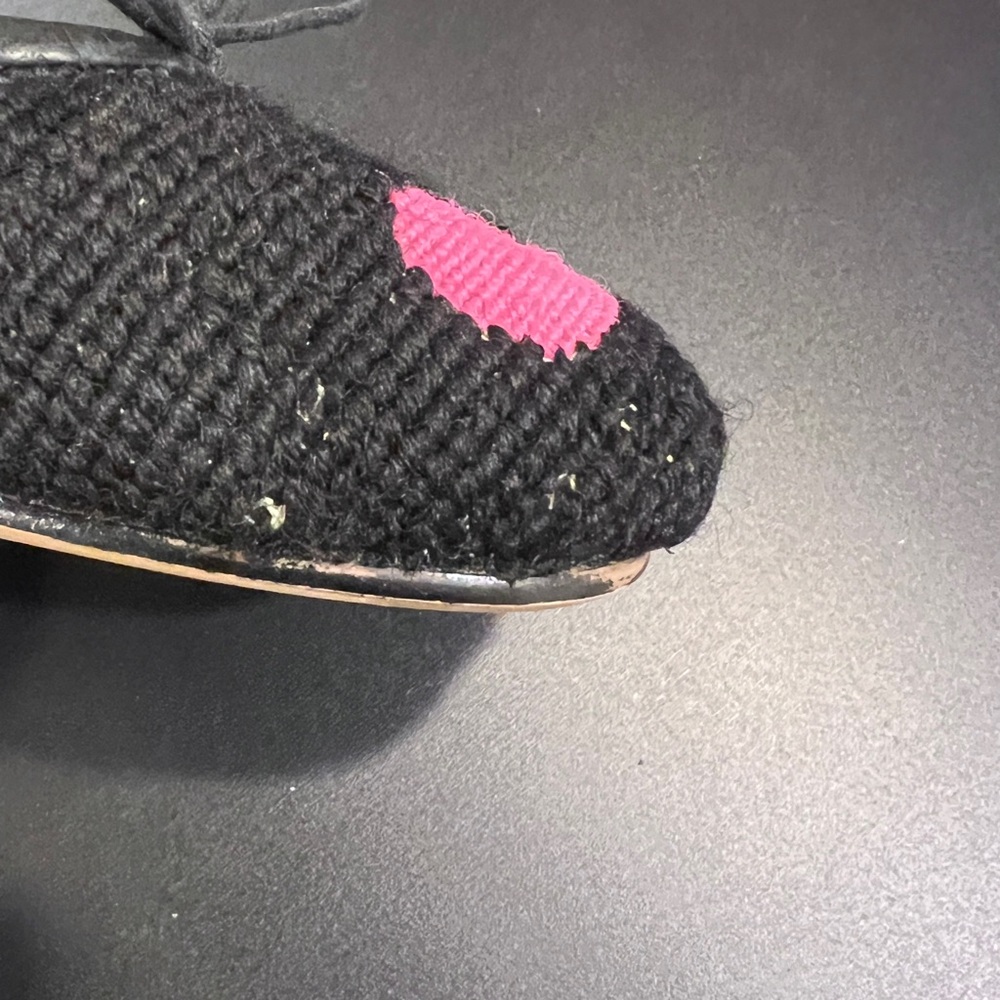 BY PAIGE flats Needlepoint Pink Whale Slip On‎ Shoes - Picture 8 of 11